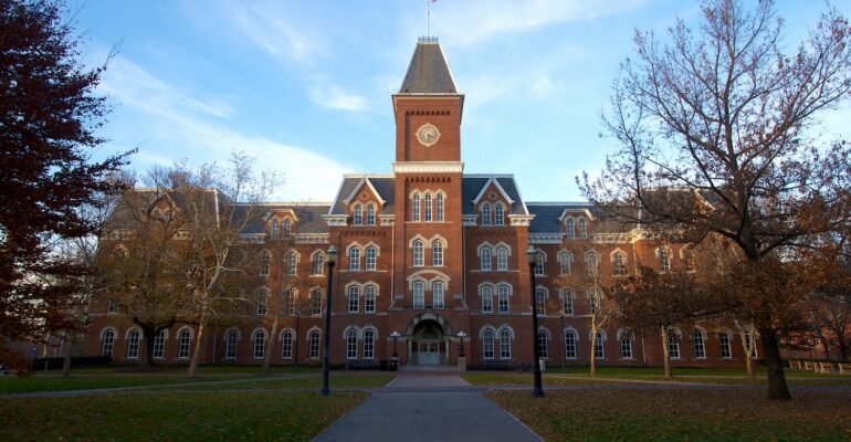 How-to-Build-a-Powerful-College-Website-1-1-2