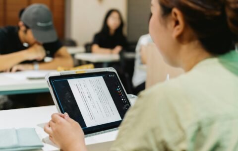 Flexible Online BBA Program for Professionals