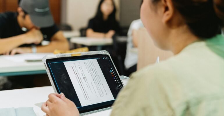Flexible Online BBA Program for Professionals