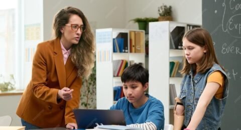 accredited degree business school online